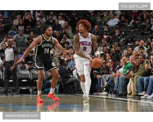 勇士弃将单节爆发22分 探花马克西全能表现76人轻取篮网送开赛六连败