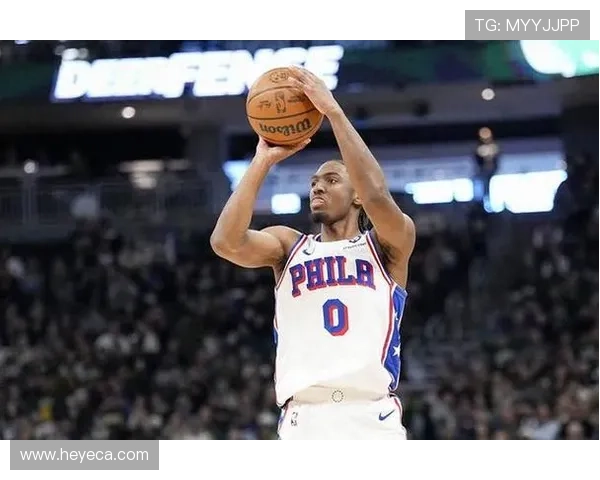 火力全开马克西首节狂砍17分2助助力球队取得领先