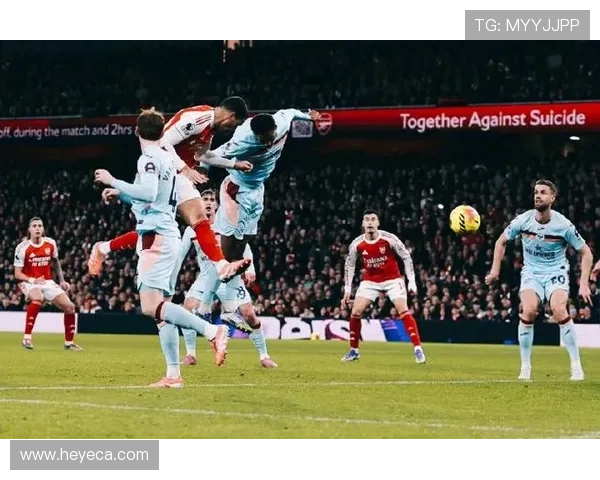 多特蒙德回顾曾效力的西班牙球员梅里诺与巴尔特拉的精彩瞬间